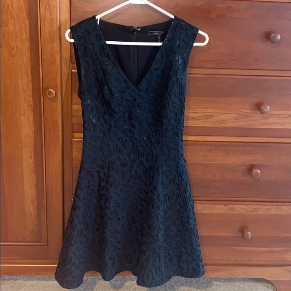 BCBG Maxazria V-neck flowy green and black dress